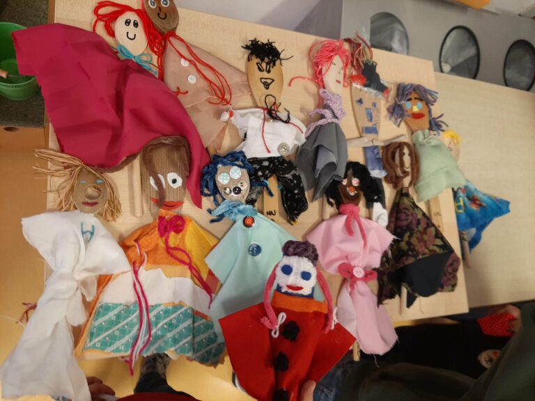 Medgeneracijsko srečanje dedkov in babic na Osnovni šoli Koper