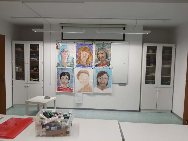 🎨 Portreti, podobnosti in malo ustvarjalne panike