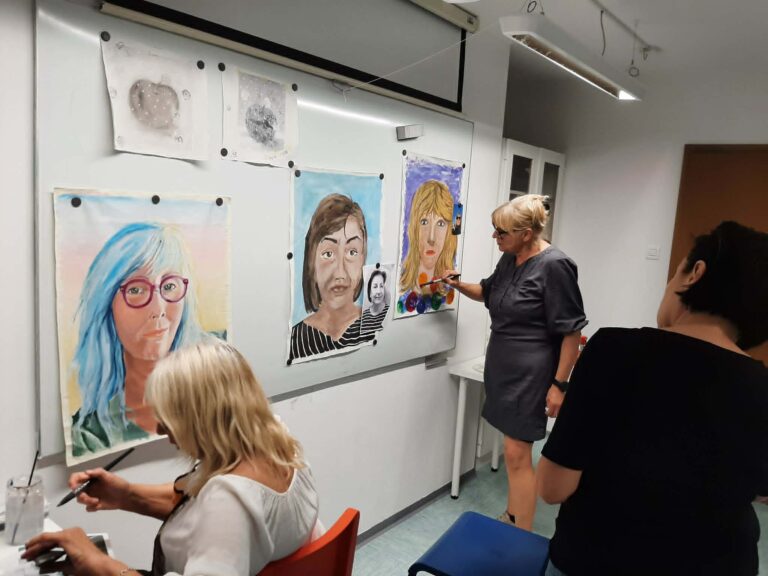🎨 Med podobnostjo in pogumom poteze